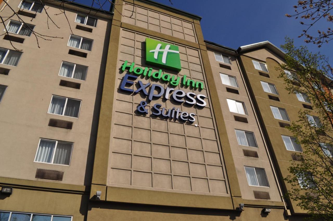 Holiday Inn Express & Suites Seattle - City Center Exterior photo